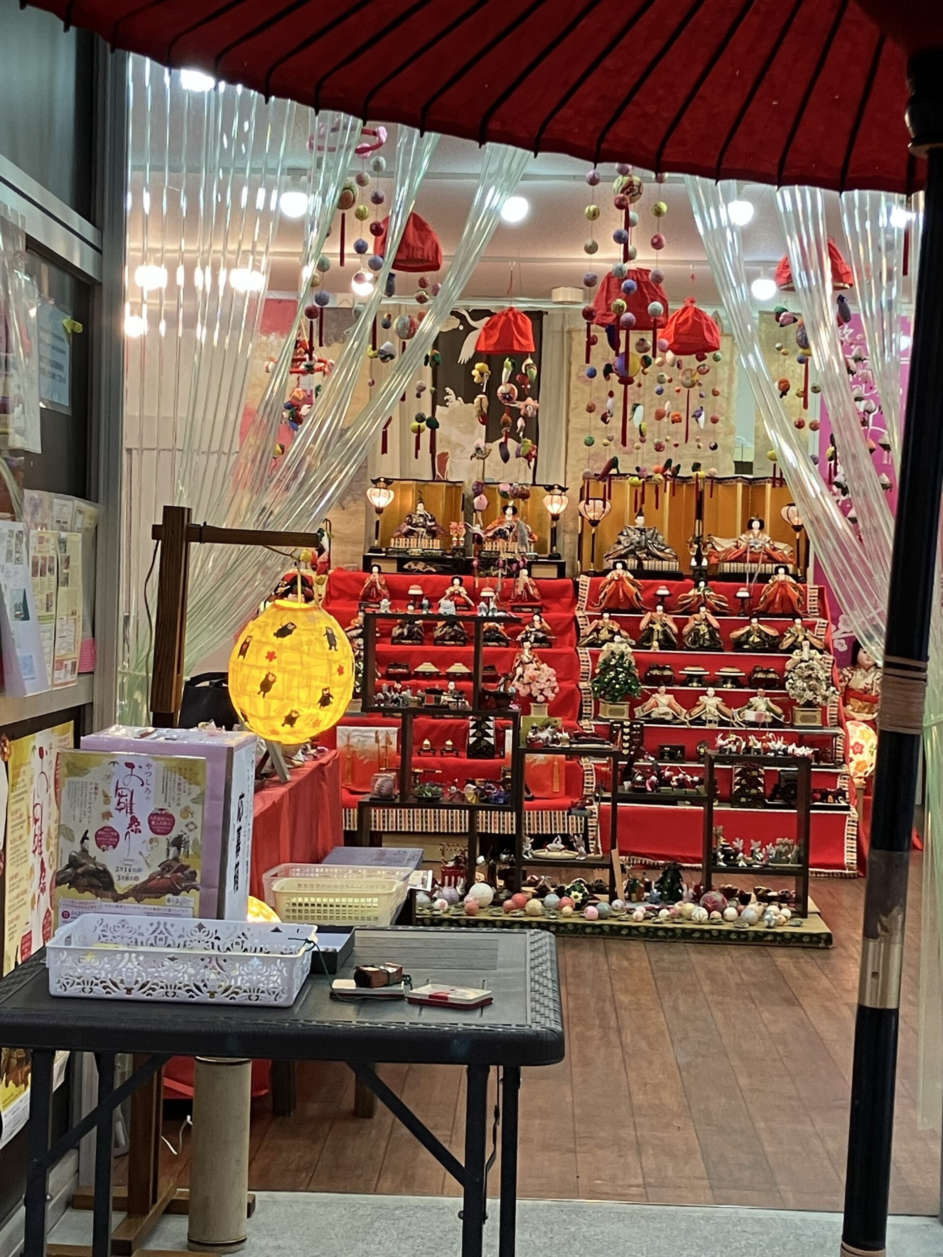 やつしろのお雛祭り　八福商店お雛会場